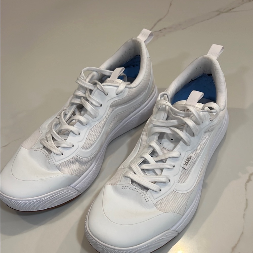 Vans Men's Ultrarange Exo Training Shoes